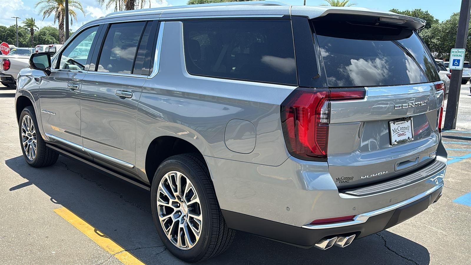 2026 GMC Yukon XL — detail view