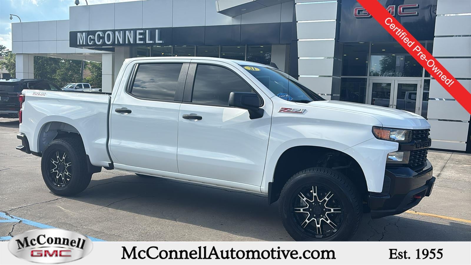2021 Chevrolet Silverado 1500 Custom Trail Boss in Summit White — front three-quarter view